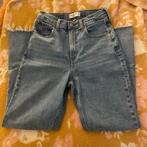 Abercrombie & Fitch Ankle Straight Ultra High Rise Curve Love